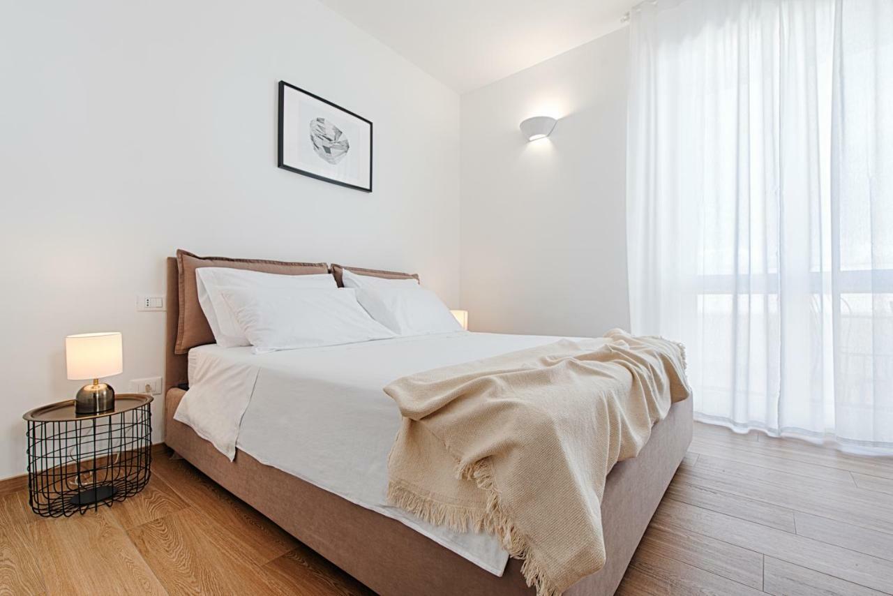 Luxattico Bed & Breakfast Lecce Bagian luar foto
