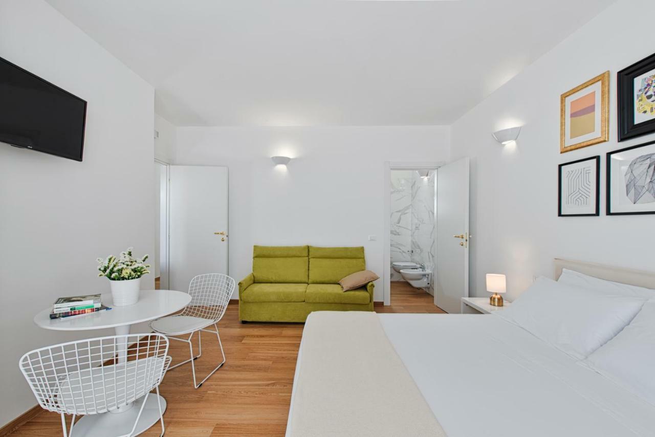 Luxattico Bed & Breakfast Lecce Bagian luar foto
