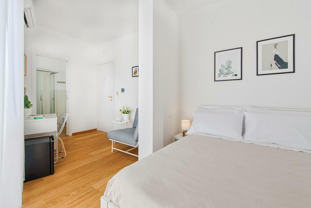 Luxattico Bed & Breakfast Lecce Bagian luar foto